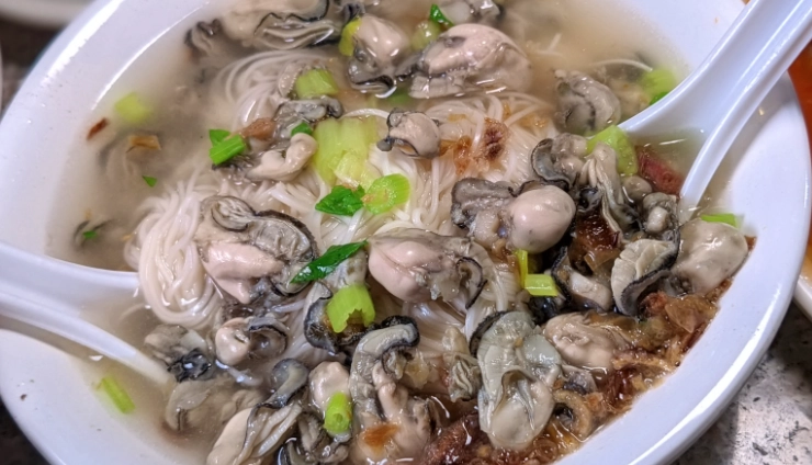 金道地小吃店蚵仔麵線