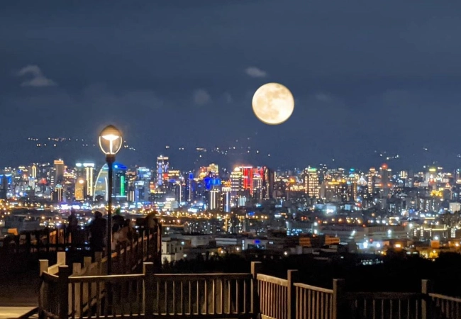 車上看夜景 車上看夜景