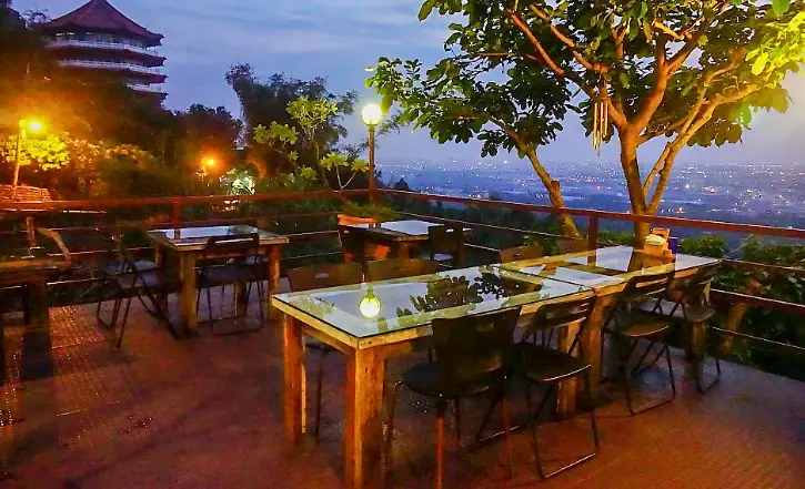 大崗山夜景餐廳