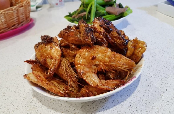 醬油炒蝦做法 醬油炒蝦做法