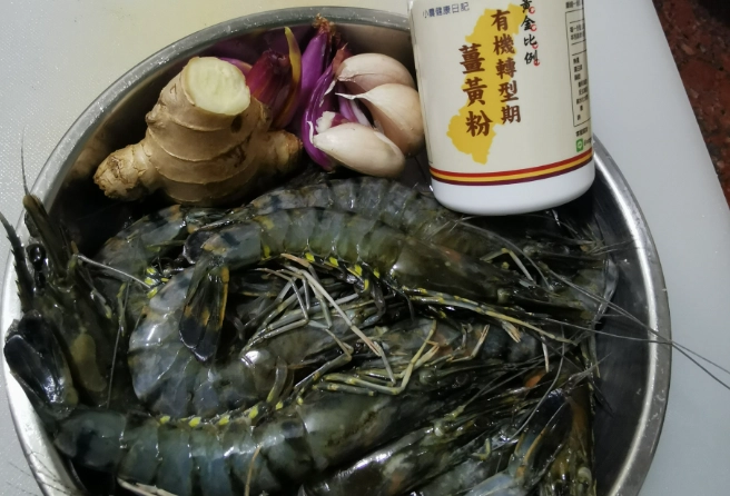 醬油炒蝦做法 醬油炒蝦做法