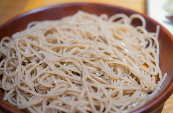 烏龍麵蕎麥麵熱量比較