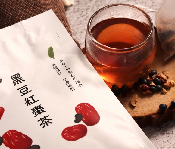 黑豆紅棗茶功效全解析：養髮補血、改善氣色的居家養生秘方