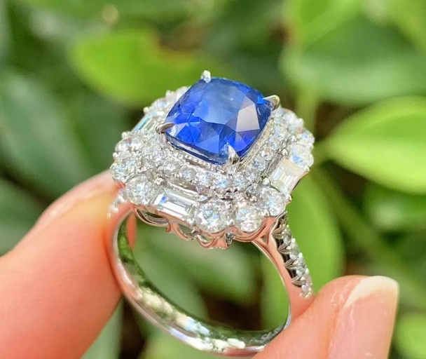 頂級藍寶石特徵