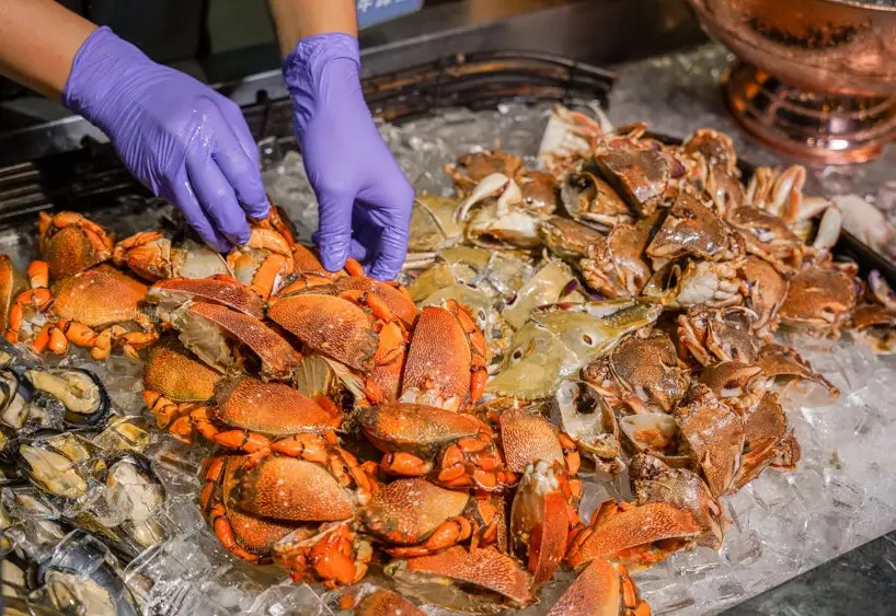 秋蟹自助餐高雄