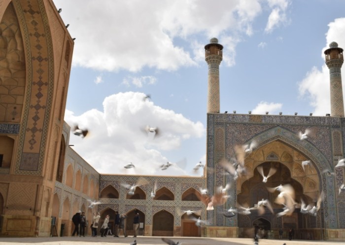 伊朗旅遊：簽證交通、十大景點住宿美食全攻略