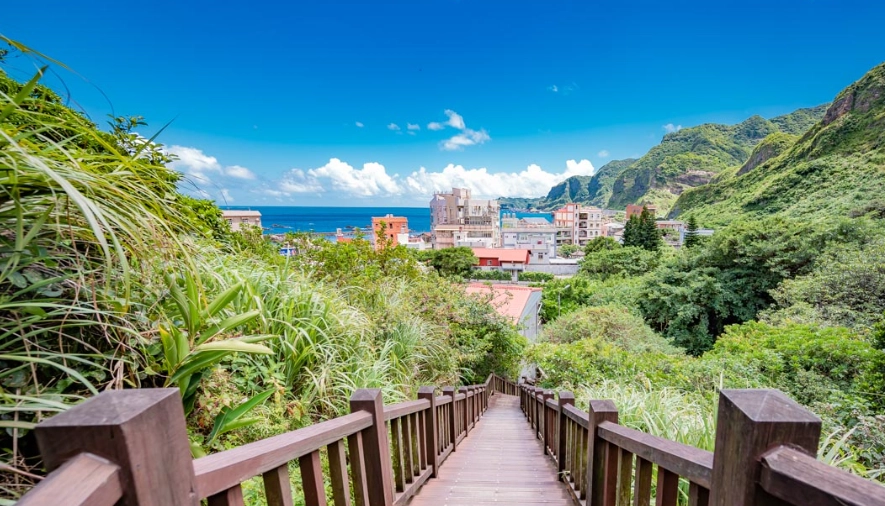 台灣登山步道公車