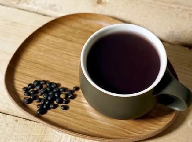 黑豆水功效 黑豆水功效