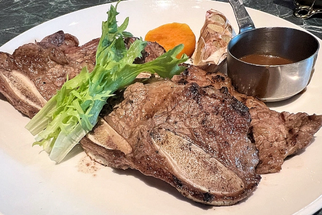 牛排吃到飽餐廳