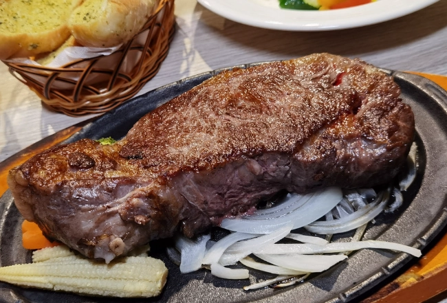 新竹牛排館全攻略：招牌菜、價格與真實用餐體驗深度解析