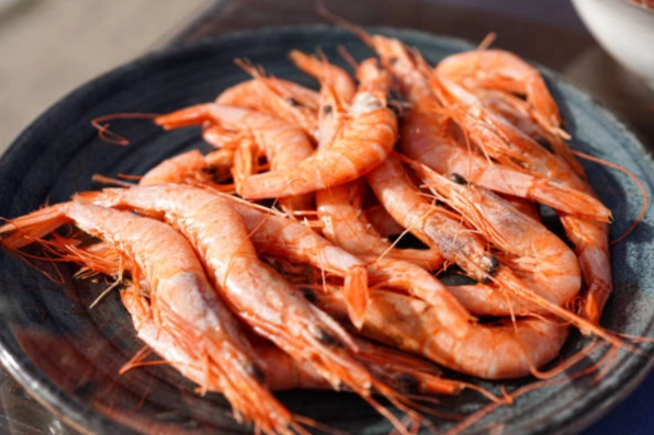 冷凍蝦水煮多久？完整時間指南與實用技巧